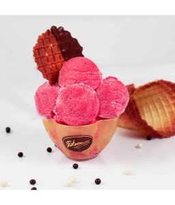 Gobelet de glace fraise